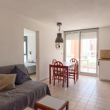 C 529 Piscine Front De